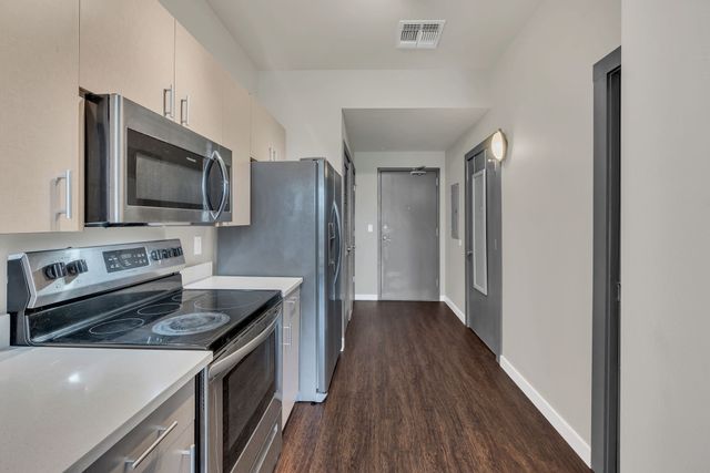 1900 12th Ave S Apt 311, Nashville, TN 37203
