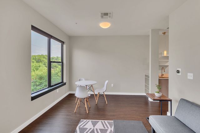 1900 12th Ave S Apt 311, Nashville, TN 37203