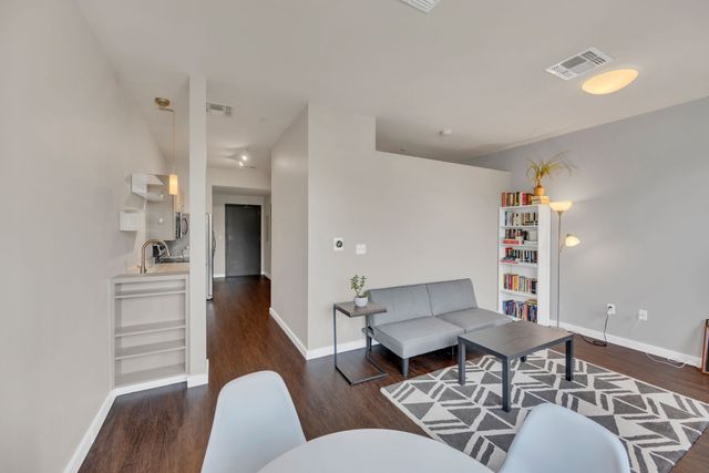 1900 12th Ave S Apt 311, Nashville, TN 37203