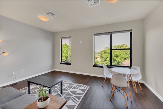 1900 12th Ave S Apt 311, Nashville, TN 37203