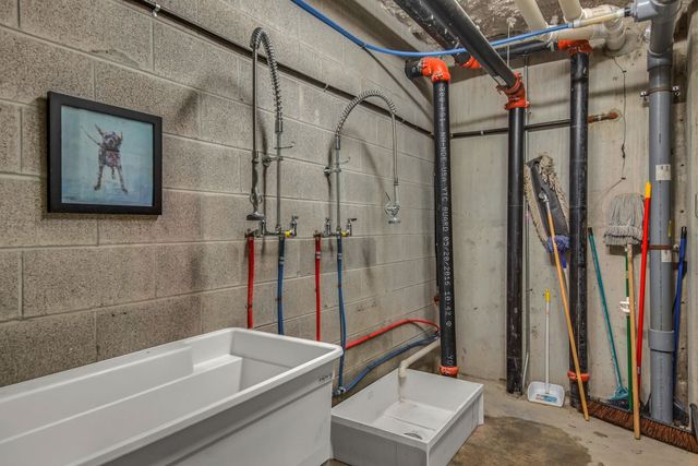 1900 12th Ave S Apt 311, Nashville, TN 37203