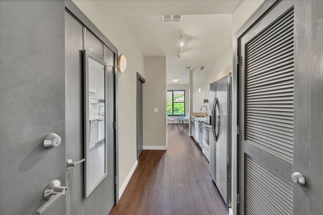 1900 12th Ave S Apt 311, Nashville, TN 37203
