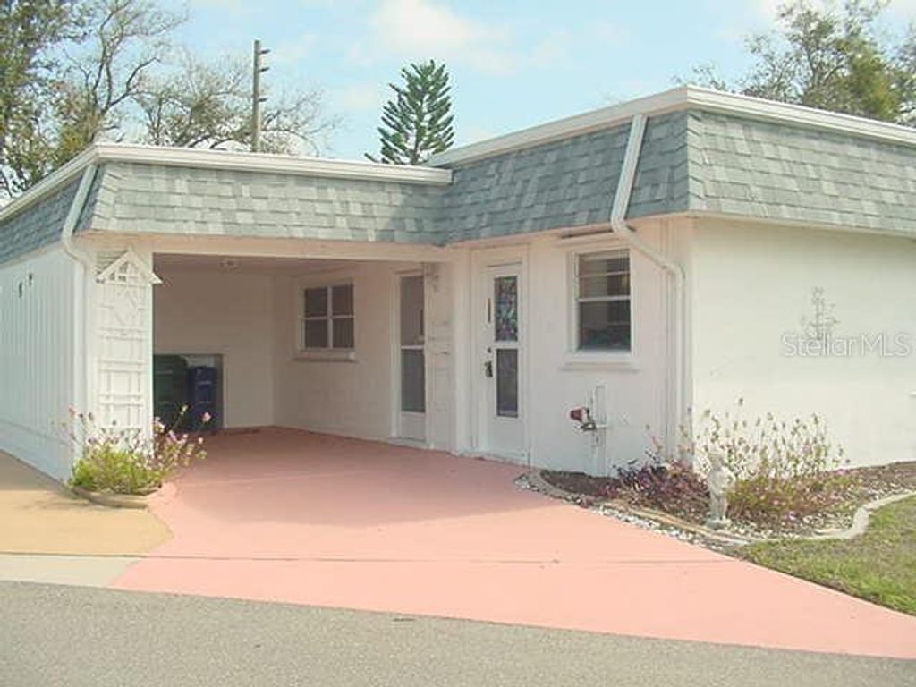 662 CIRCLEWOOD DRIVE 662, Venice, FL 34293