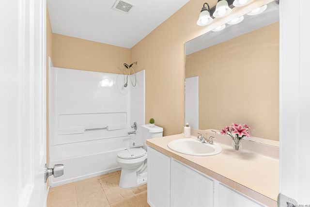 8635 Sunny Oaks, San Antonio, TX 78250