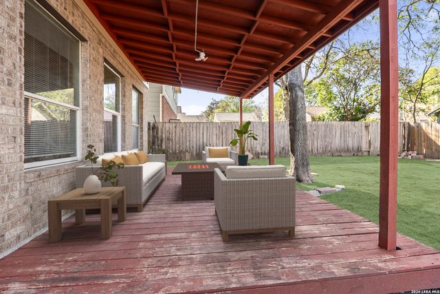 8635 Sunny Oaks, San Antonio, TX 78250