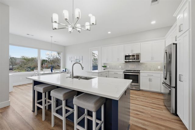 101 Manito Cove, Lake Kiowa, TX 76240