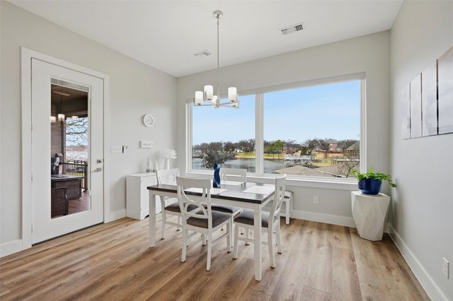 101 Manito Cove, Lake Kiowa, TX 76240