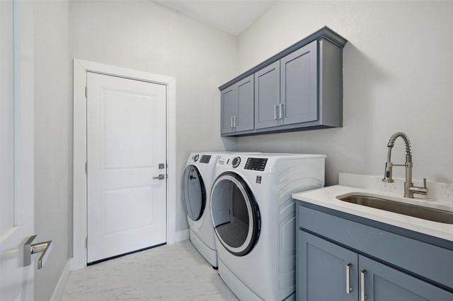 101 Manito Cove, Lake Kiowa, TX 76240