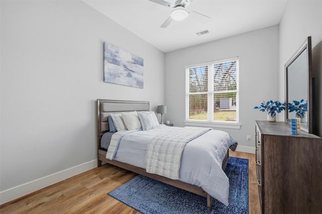 101 Manito Cove, Lake Kiowa, TX 76240