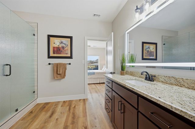 101 Manito Cove, Lake Kiowa, TX 76240