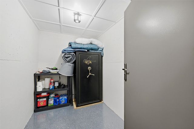 101 Manito Cove, Lake Kiowa, TX 76240