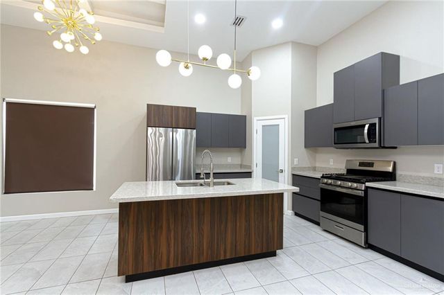 2700 Garman Street, Edinburg, TX 78542