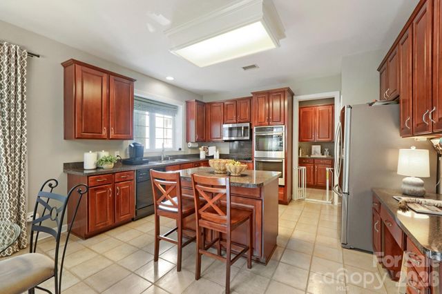 10808 Pomerane Place, Charlotte, NC 28277