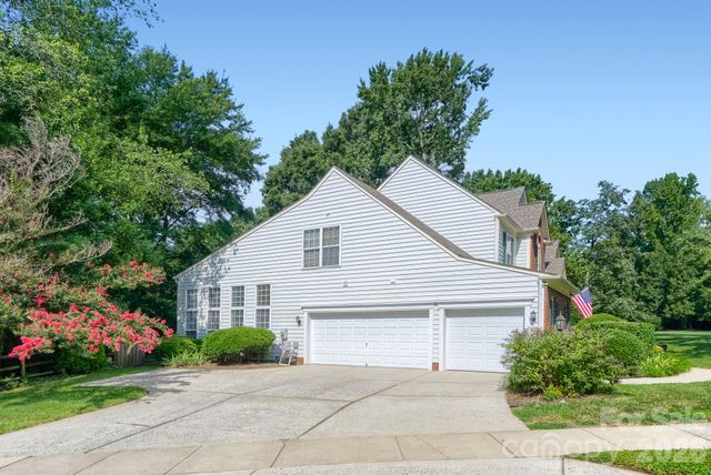 10808 Pomerane Place, Charlotte, NC 28277