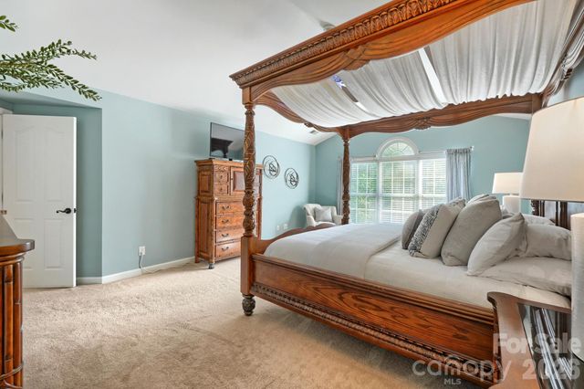 10808 Pomerane Place, Charlotte, NC 28277