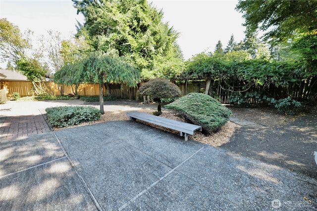 14139 SE 45th Street, Bellevue, WA 98006