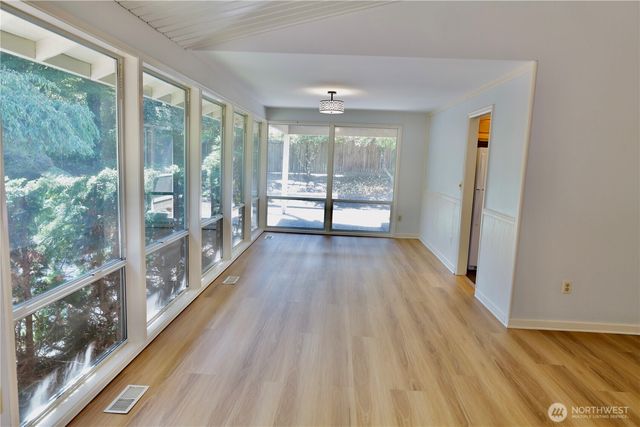 14139 SE 45th Street, Bellevue, WA 98006