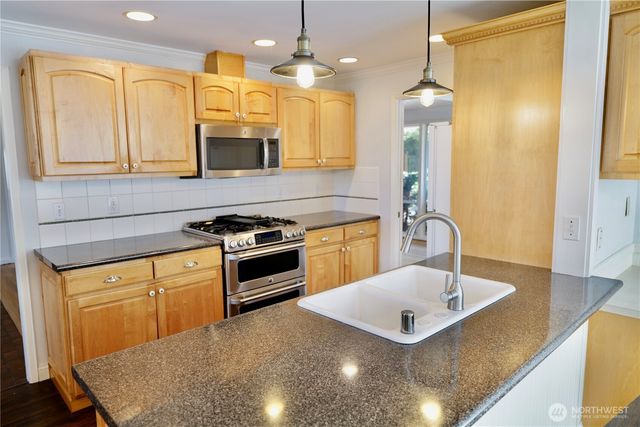 14139 SE 45th Street, Bellevue, WA 98006
