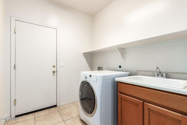 16071 W GELDING Drive, Surprise, AZ 85379