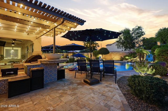 4221 S NEWPORT Street, Chandler, AZ 85249