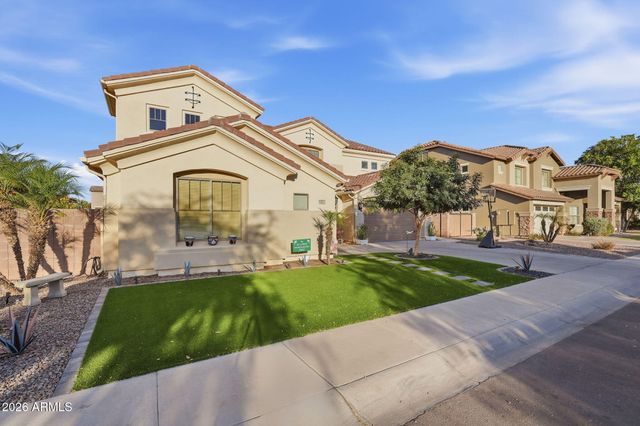 4221 S NEWPORT Street, Chandler, AZ 85249