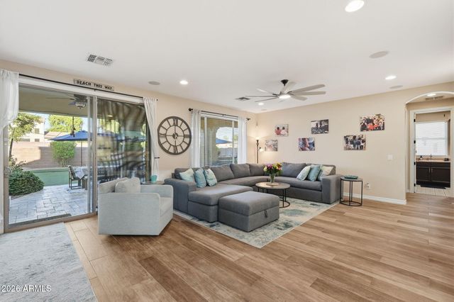 4221 S NEWPORT Street, Chandler, AZ 85249