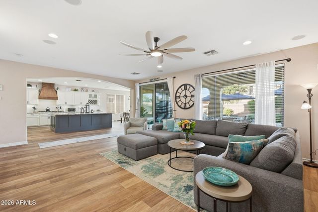 4221 S NEWPORT Street, Chandler, AZ 85249