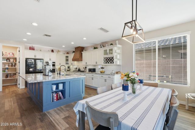 4221 S NEWPORT Street, Chandler, AZ 85249
