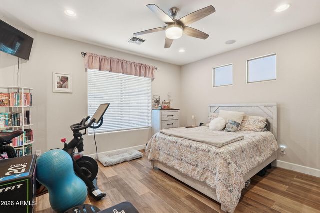 4221 S NEWPORT Street, Chandler, AZ 85249