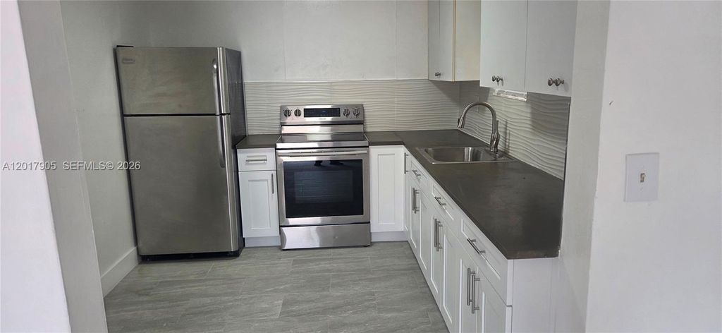 2761 NW 16th Ter 2, Miami, FL 33125