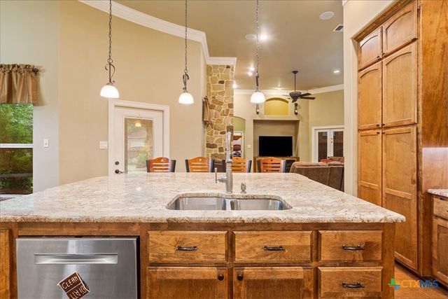 228 Claremont Drive, Belton, TX 76513