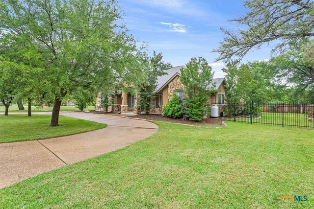228 Claremont Drive, Belton, TX 76513