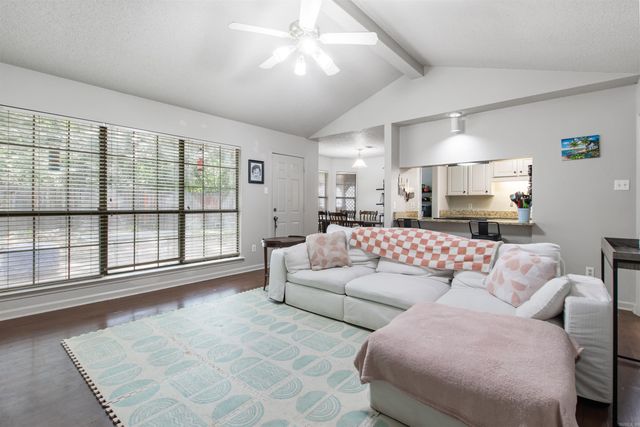 29 Shaded Oaks Dr, Cabot, AR 72023