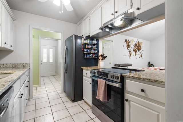 29 Shaded Oaks Dr, Cabot, AR 72023