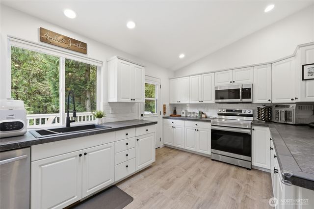 132 Goliah Lane, Port Ludlow, WA 98365