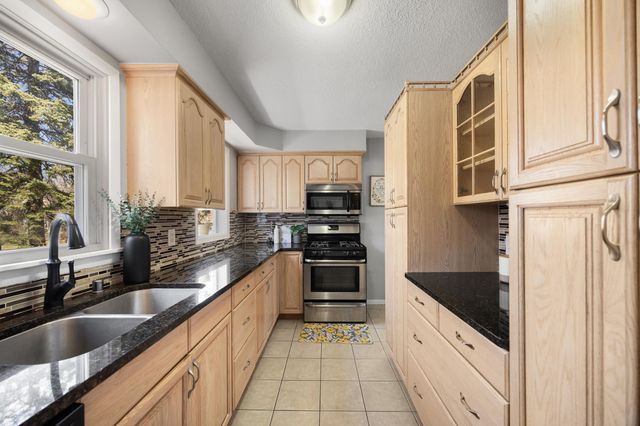 4741 Edgewood Avenue N, Crystal, MN 55428