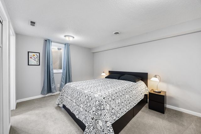 4741 Edgewood Avenue N, Crystal, MN 55428