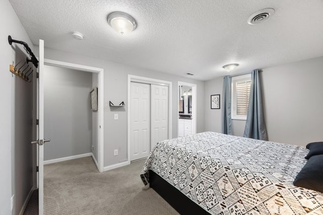 4741 Edgewood Avenue N, Crystal, MN 55428