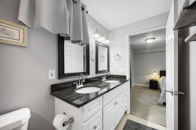 4741 Edgewood Avenue N, Crystal, MN 55428