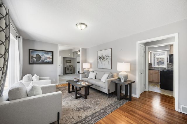 4741 Edgewood Avenue N, Crystal, MN 55428