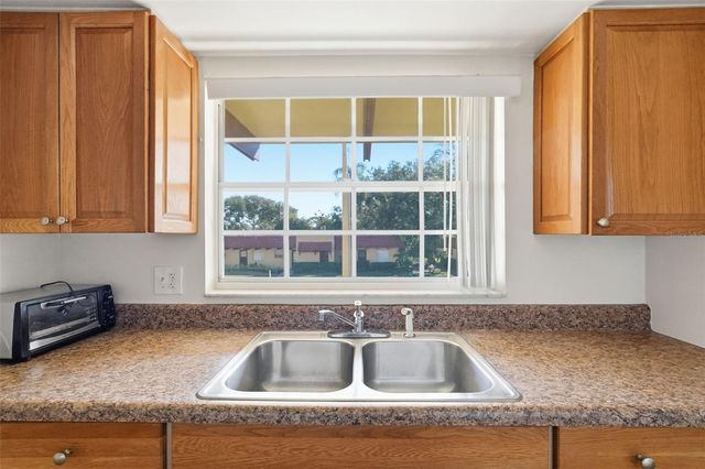 1845 S HIGHLAND AVENUE 5-11, Clearwater, FL 33756