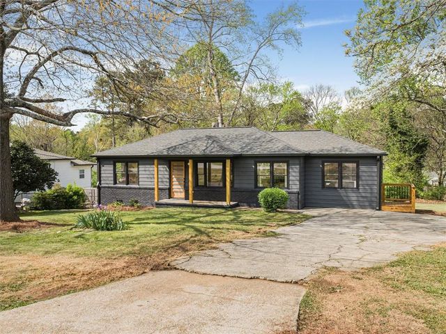 960 Pine Forest Drive SW, Mableton, GA 30126