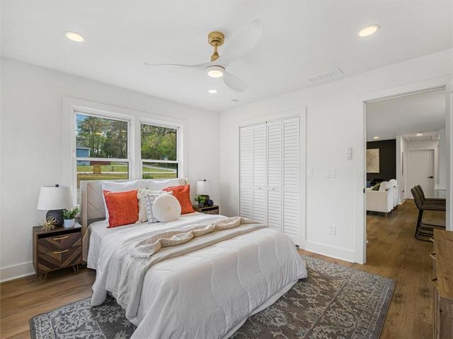 960 Pine Forest Drive SW, Mableton, GA 30126