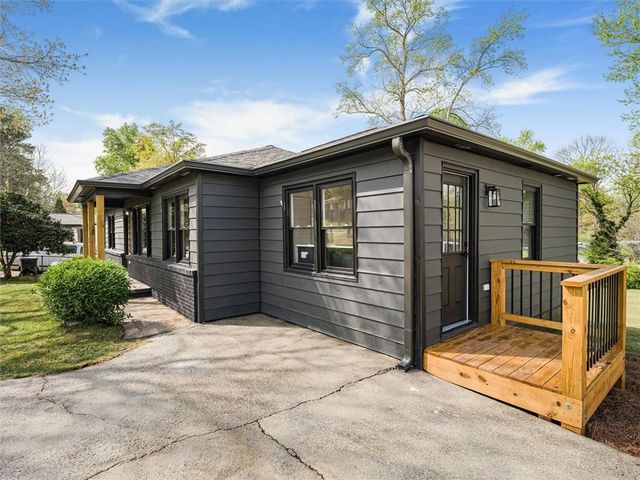 960 Pine Forest Drive SW, Mableton, GA 30126