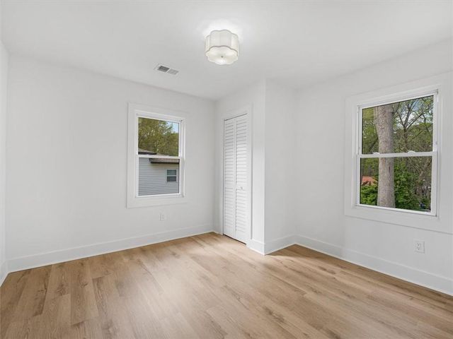 960 Pine Forest Drive SW, Mableton, GA 30126