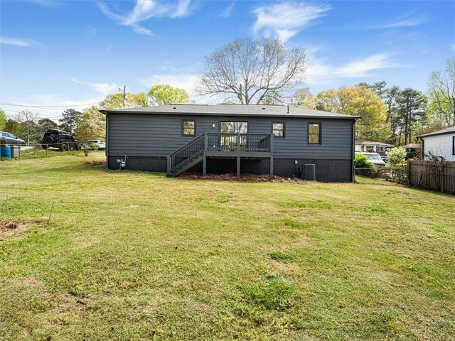 960 Pine Forest Drive SW, Mableton, GA 30126