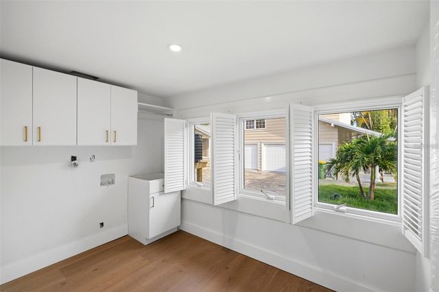 604 NORSOTA WAY, Sarasota, FL 34242