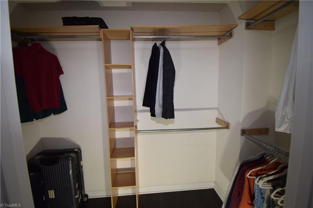 136 Penry Lane, Clemmons, NC 27012