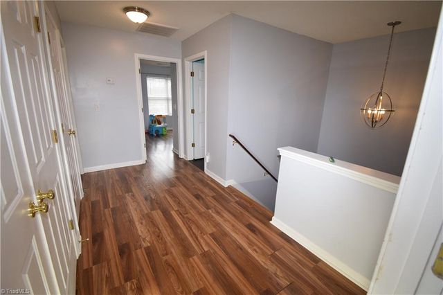 136 Penry Lane, Clemmons, NC 27012