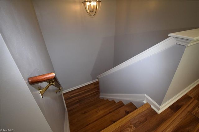 136 Penry Lane, Clemmons, NC 27012